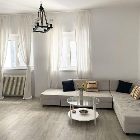 White Apartment Bucharest Exterior photo